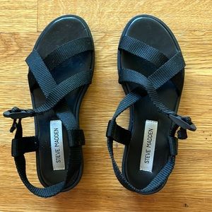 Steve Madden Stryyker sandals